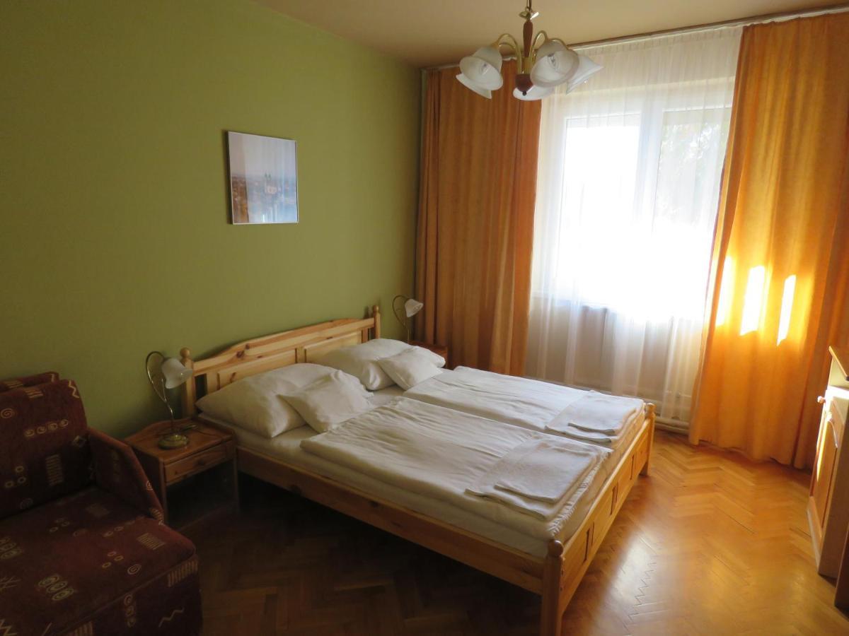Thermal Apartmanhaz Komárom Εξωτερικό φωτογραφία