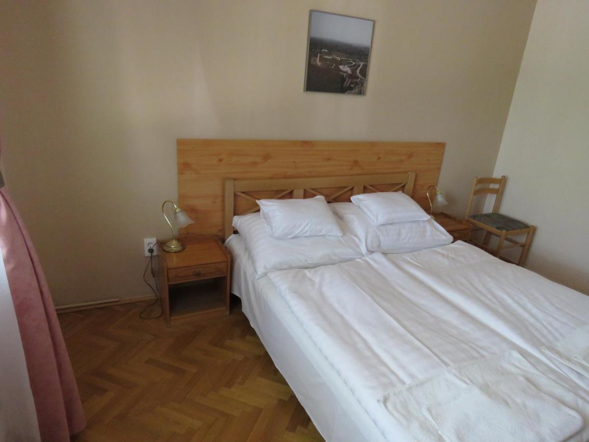 Thermal Apartmanhaz Komárom Εξωτερικό φωτογραφία