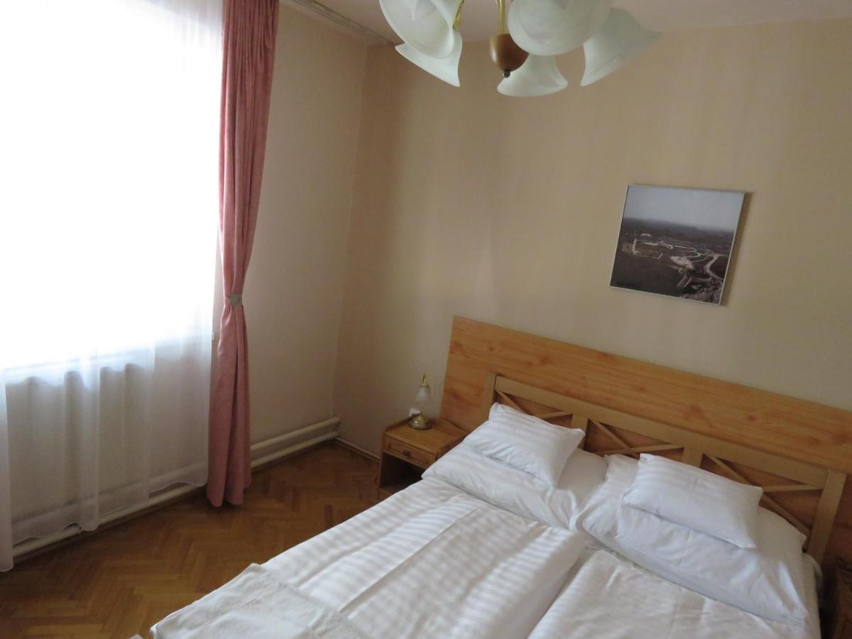 Thermal Apartmanhaz Komárom Εξωτερικό φωτογραφία