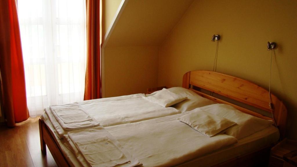 Thermal Apartmanhaz Komárom Δωμάτιο φωτογραφία