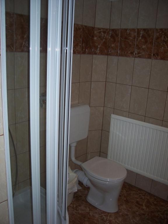 Thermal Apartmanhaz Komárom Δωμάτιο φωτογραφία